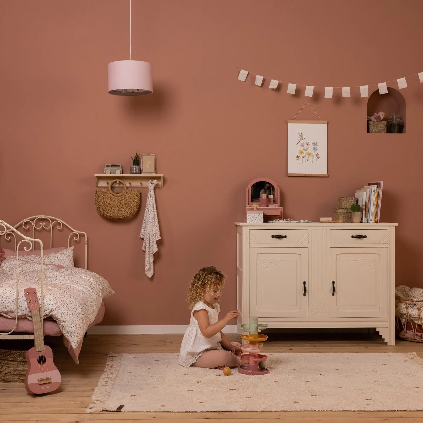 Scivolo a spirale con palline