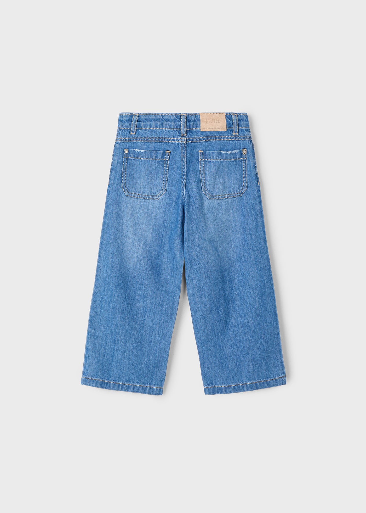 Jeans modello ampio