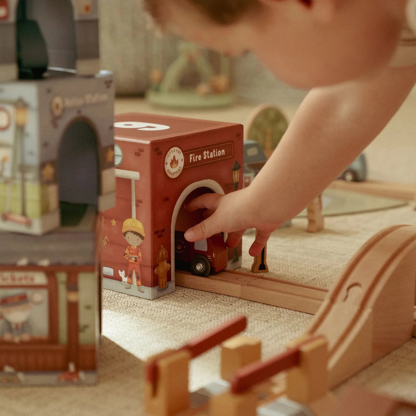 Torre impilabile e 6 auto