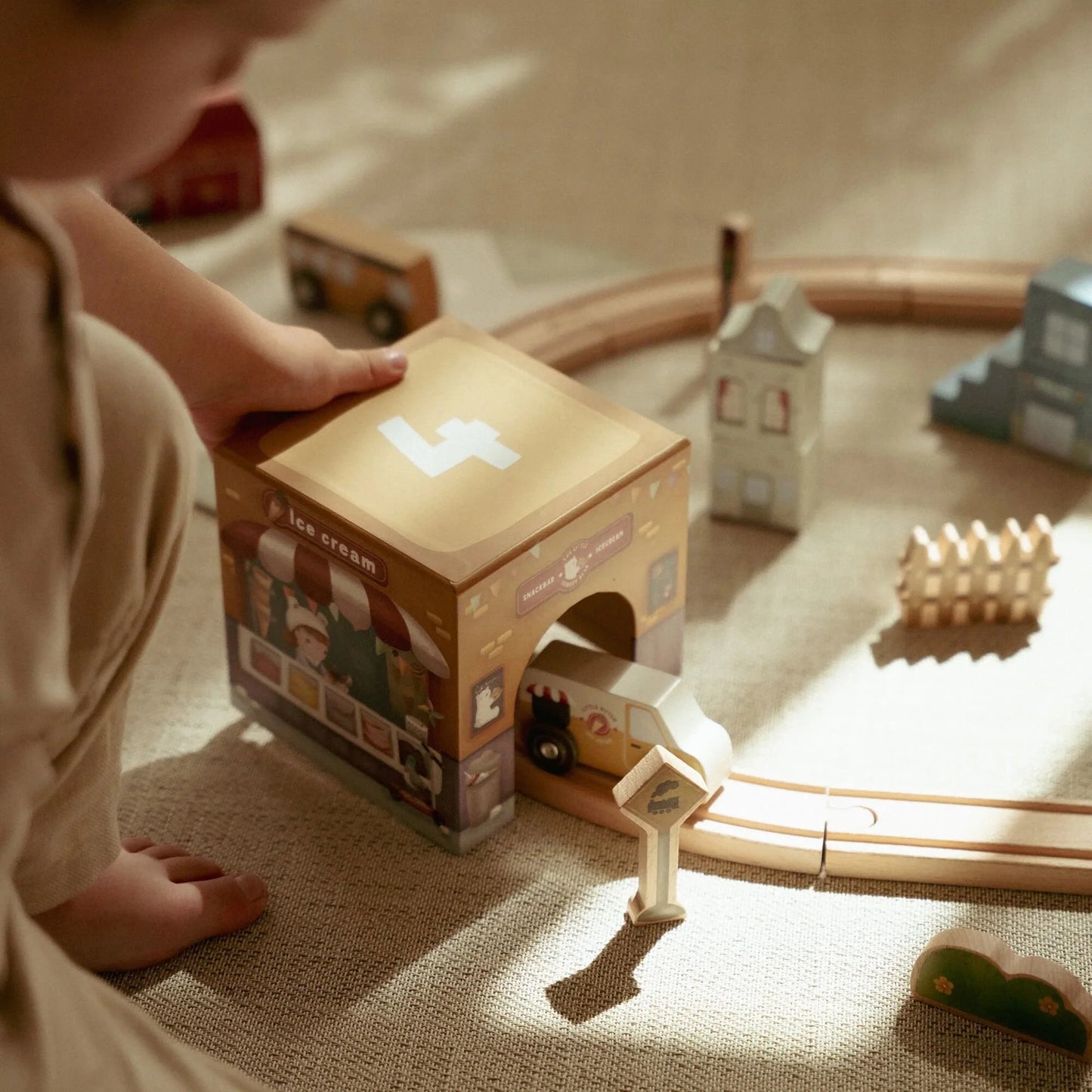 Torre impilabile e 6 auto