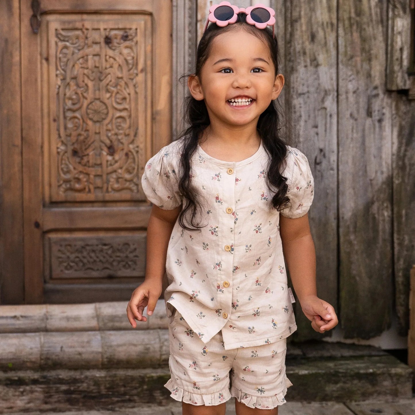 Shorts con fiori