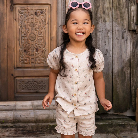 Shorts con fiori