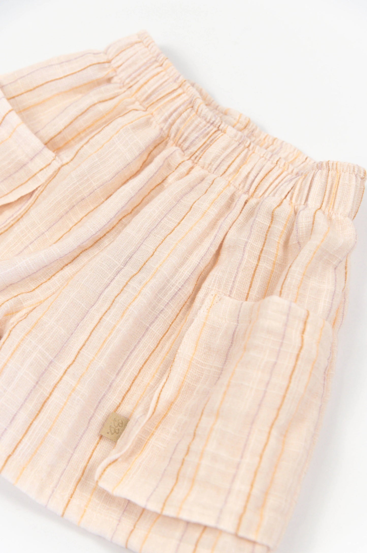 Short con tasche