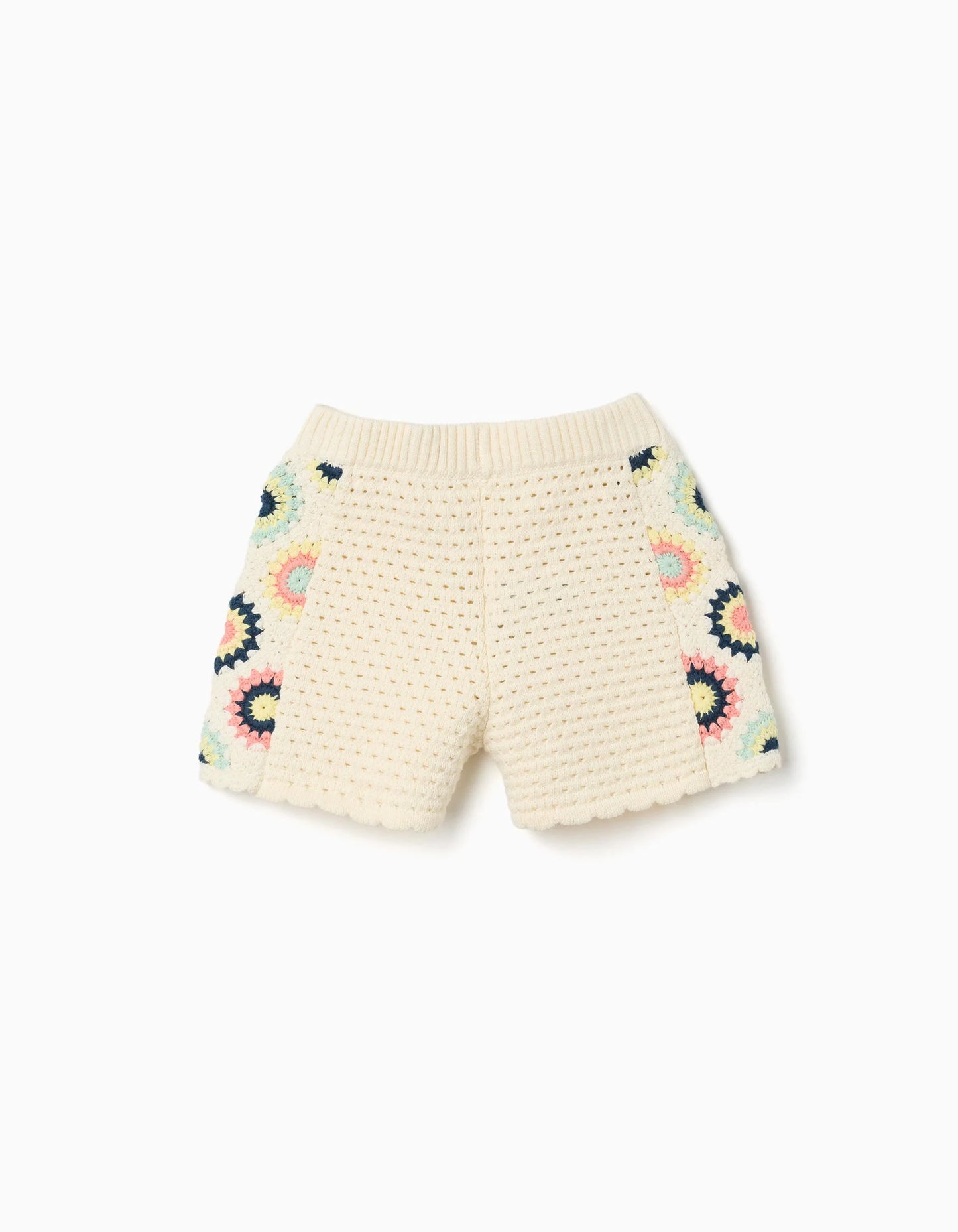 Shorts in maglia con fiori all'uncinetto