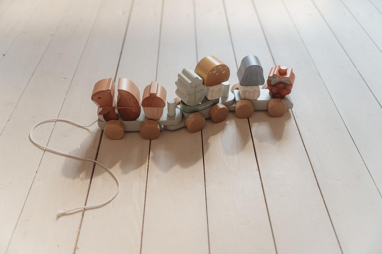 Trenino con costruzioni