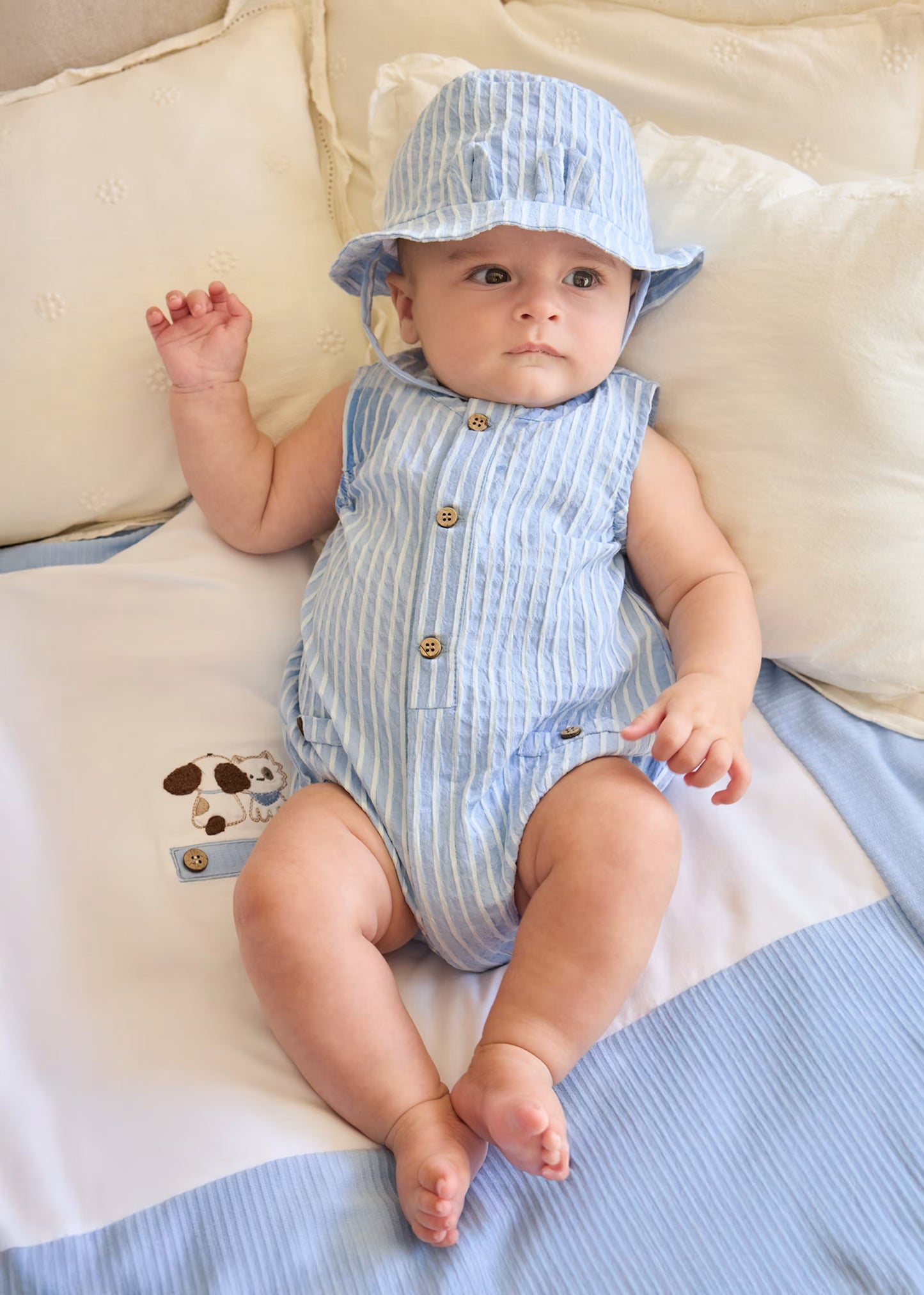 Pagliaccetto con cappello