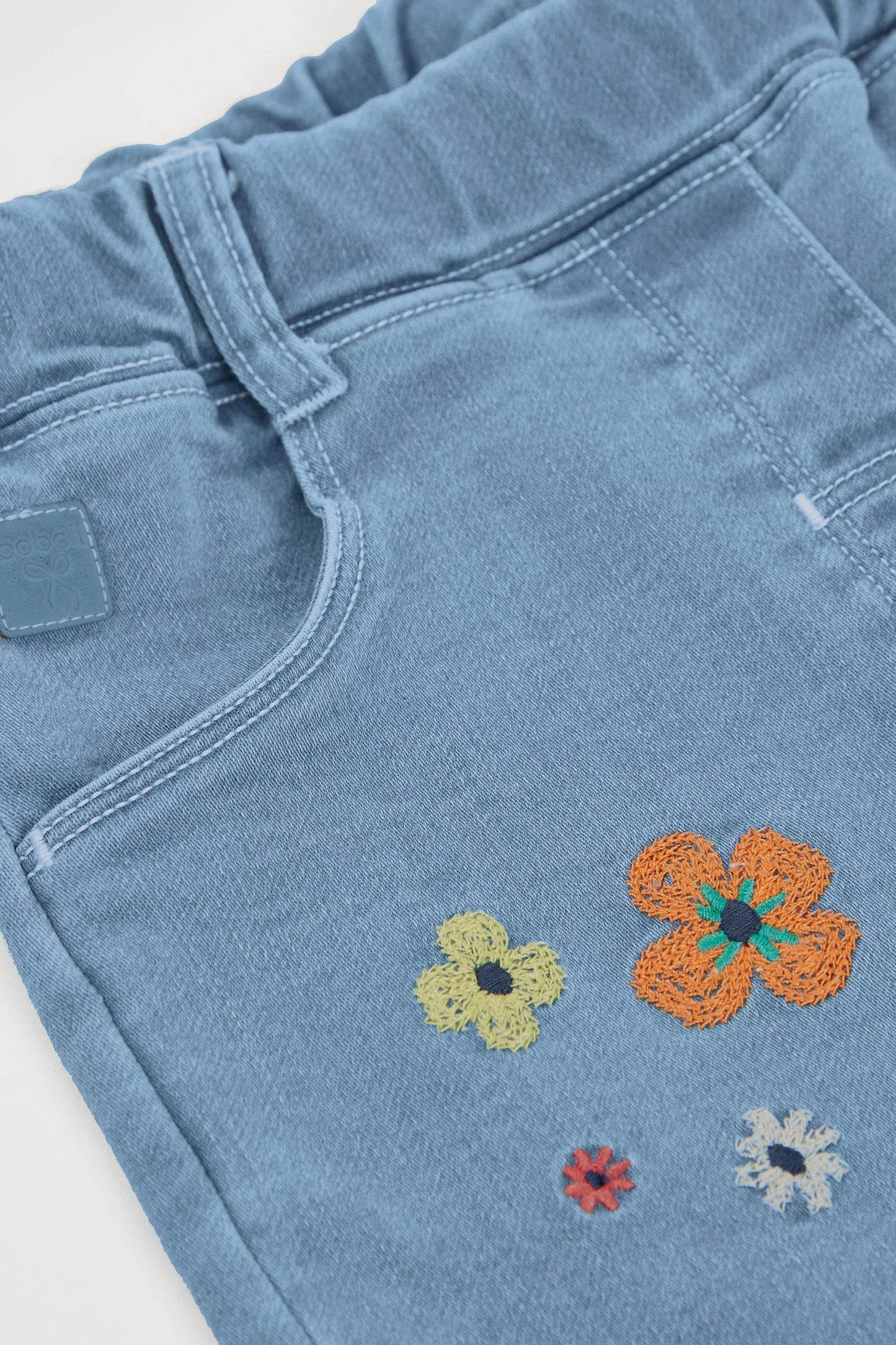 Jeans a fiori