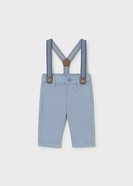 Pantalone con bretelle
