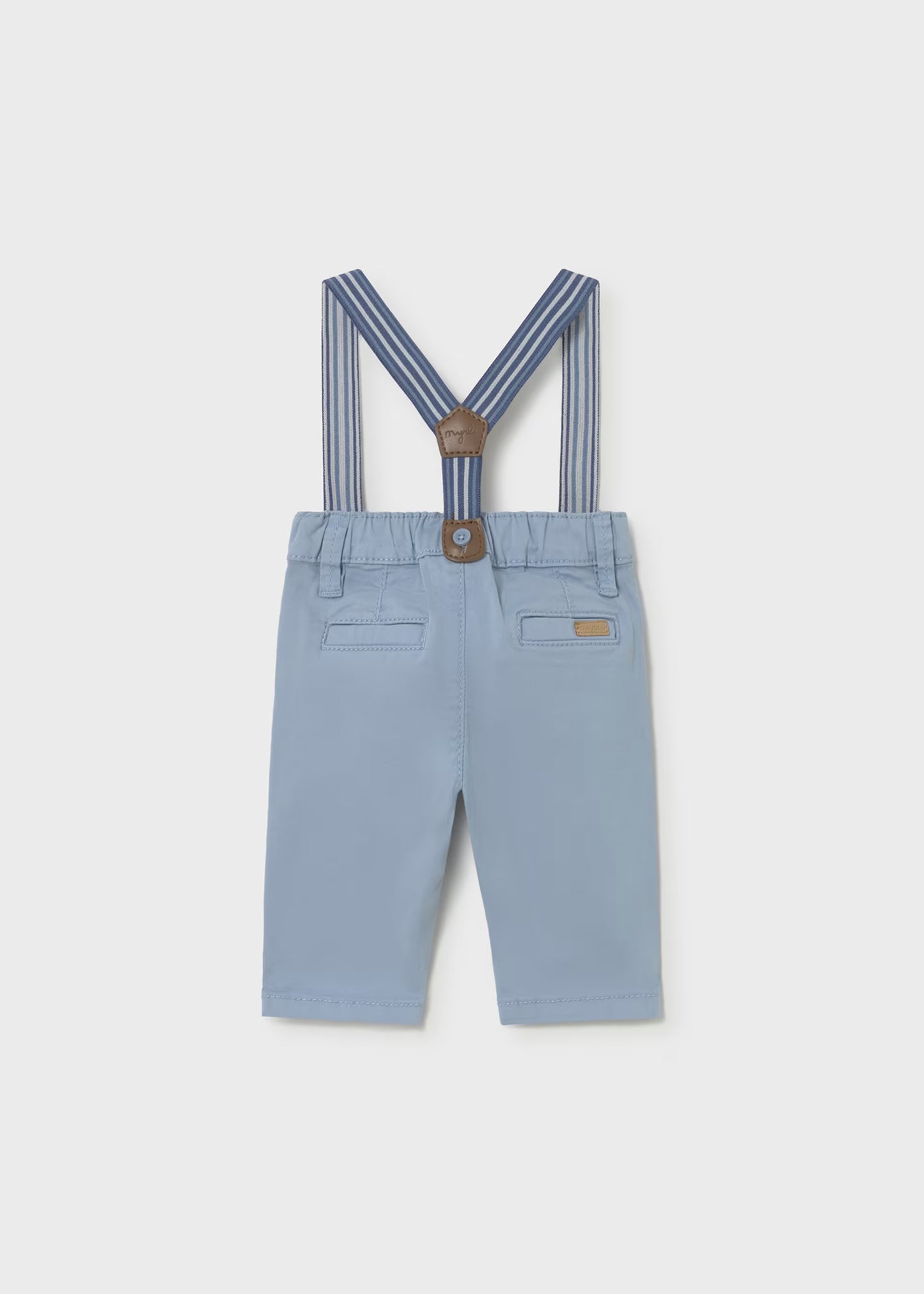 Pantalone con bretelle