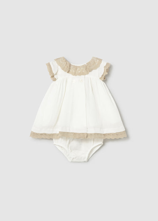 Vestito con pizzo