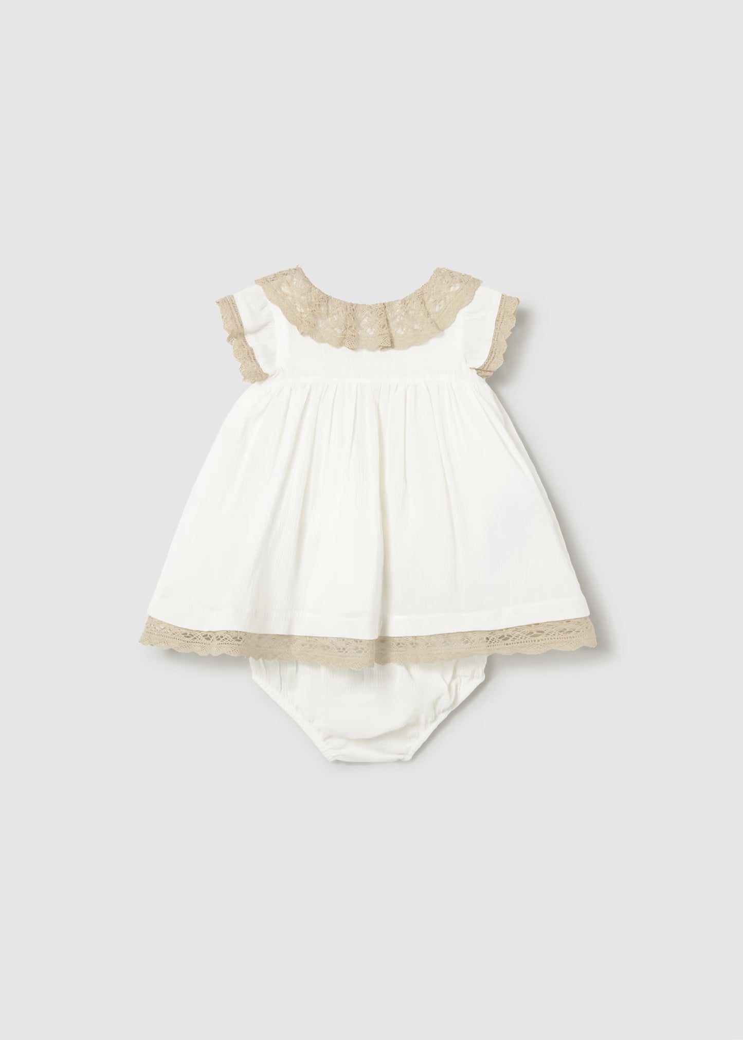 Vestito con pizzo